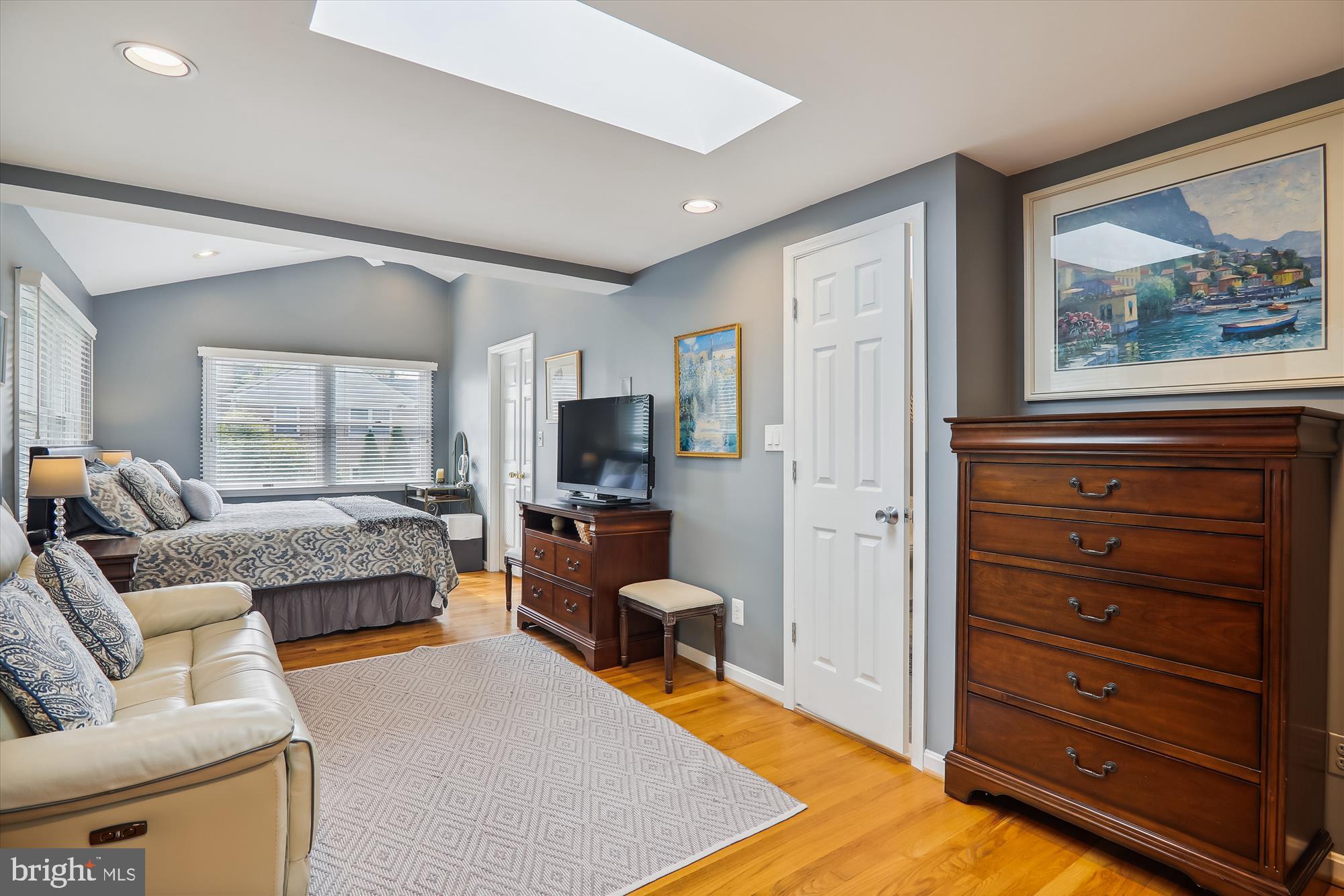 2408 Stratton Drive Potomac, MD 20854 - Photo 22 of 52 Primary bedroom