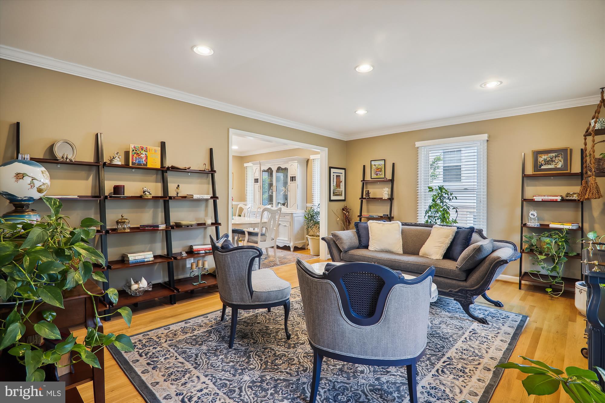 2408 Stratton Drive Potomac, MD 20854 - Photo 3 of 52 Living room