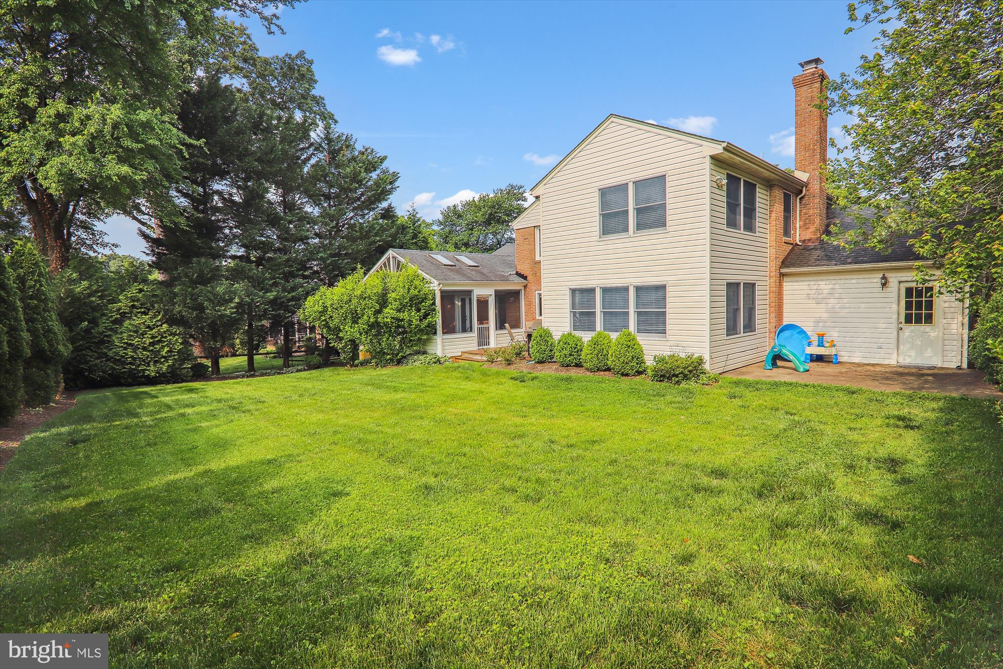 2408 Stratton Drive Potomac, MD 20854 - Photo 35 of 52 Rear yard