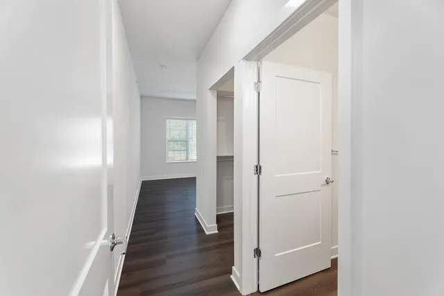 $2,675 | 1818 West Mildenhall Drive, Unit 1902, Oak Creek, WI 53154