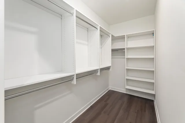 $2,675 | 1818 West Mildenhall Drive, Unit 1902, Oak Creek, WI 53154