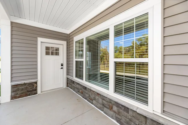 $2,675 | 1818 West Mildenhall Drive, Unit 1902, Oak Creek, WI 53154