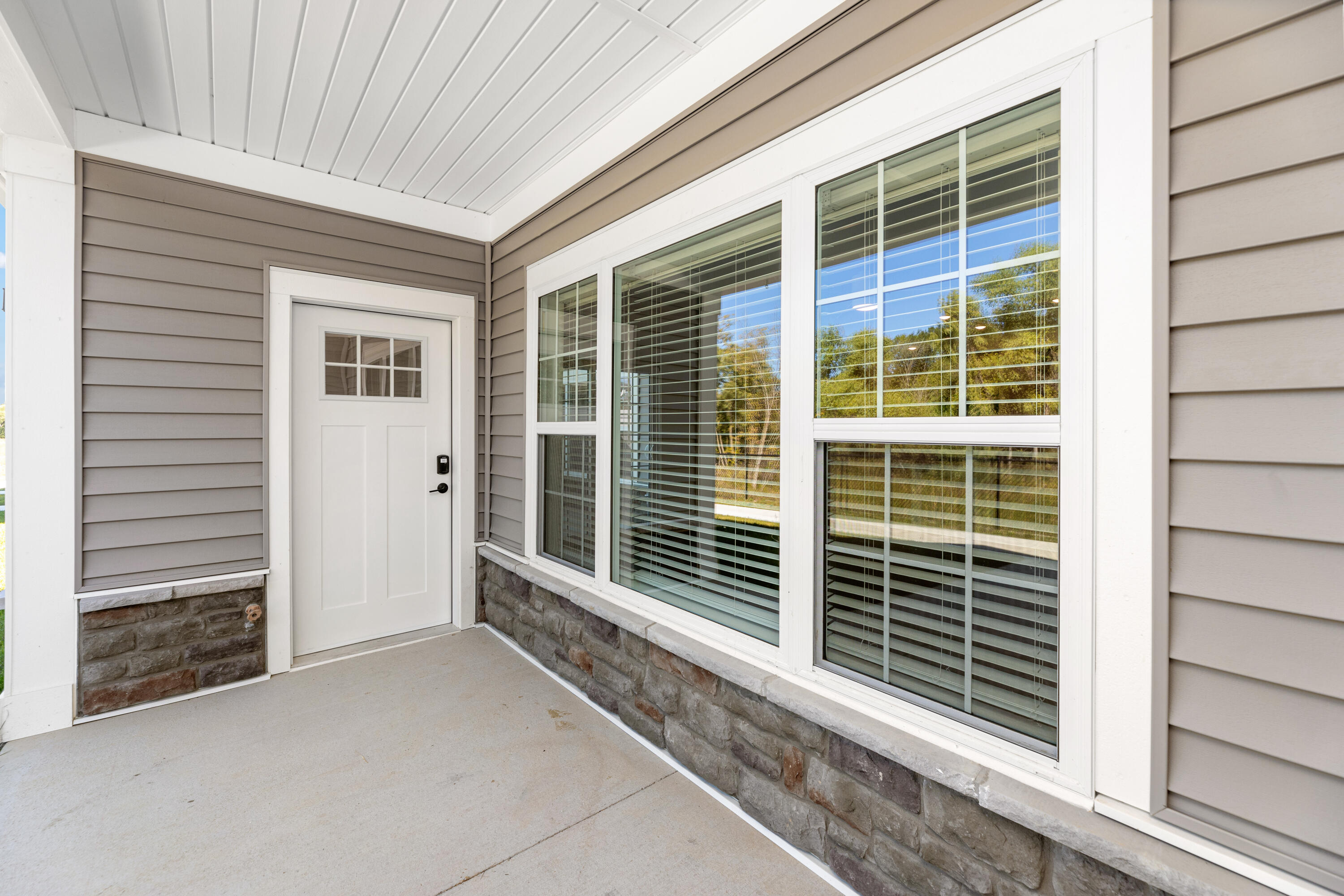 1818 West Mildenhall Drive, Unit 1902 Oak Creek, WI 53154 - Photo 5 of 36 Welcome!