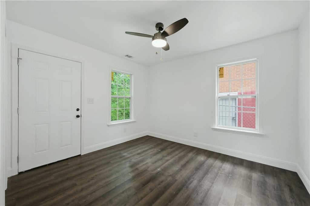 226 Thornton Street Southwest Atlanta, GA 30315 - Photo 12 of 15