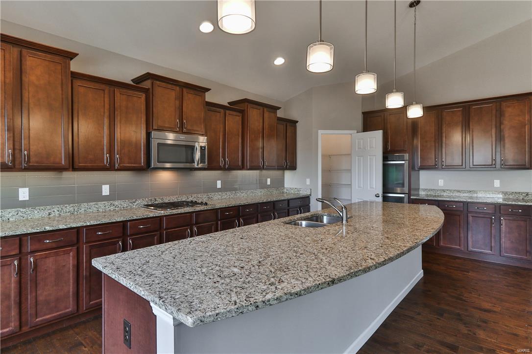 662 Kehrs Mill Road Ballwin, MO 63011 - Photo 3 of 64 Gallery Image 3