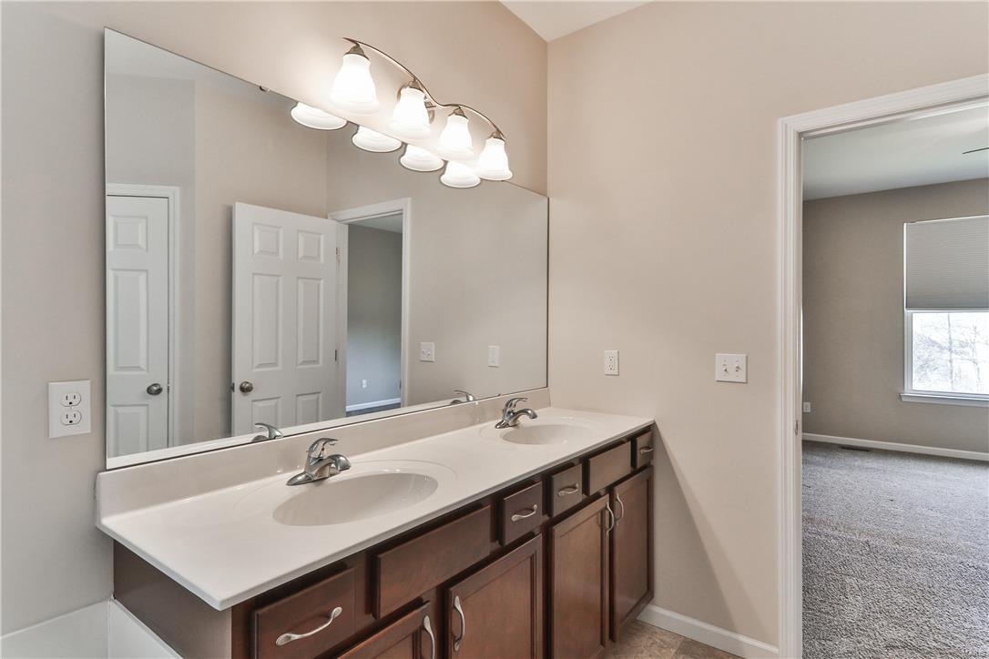 662 Kehrs Mill Road Ballwin, MO 63011 - Photo 42 of 64 Gallery Image 42