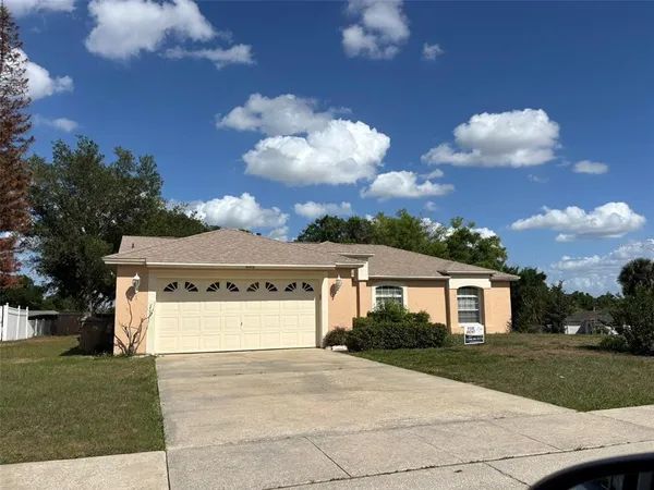 $2,100 | 14406 North Greater Hills Boulevard, Clermont, FL 34711