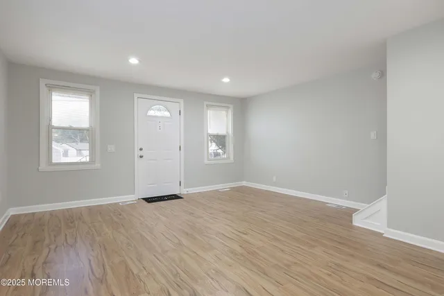 $2,950 | 811 Shore Concourse, Keyport, NJ 07735