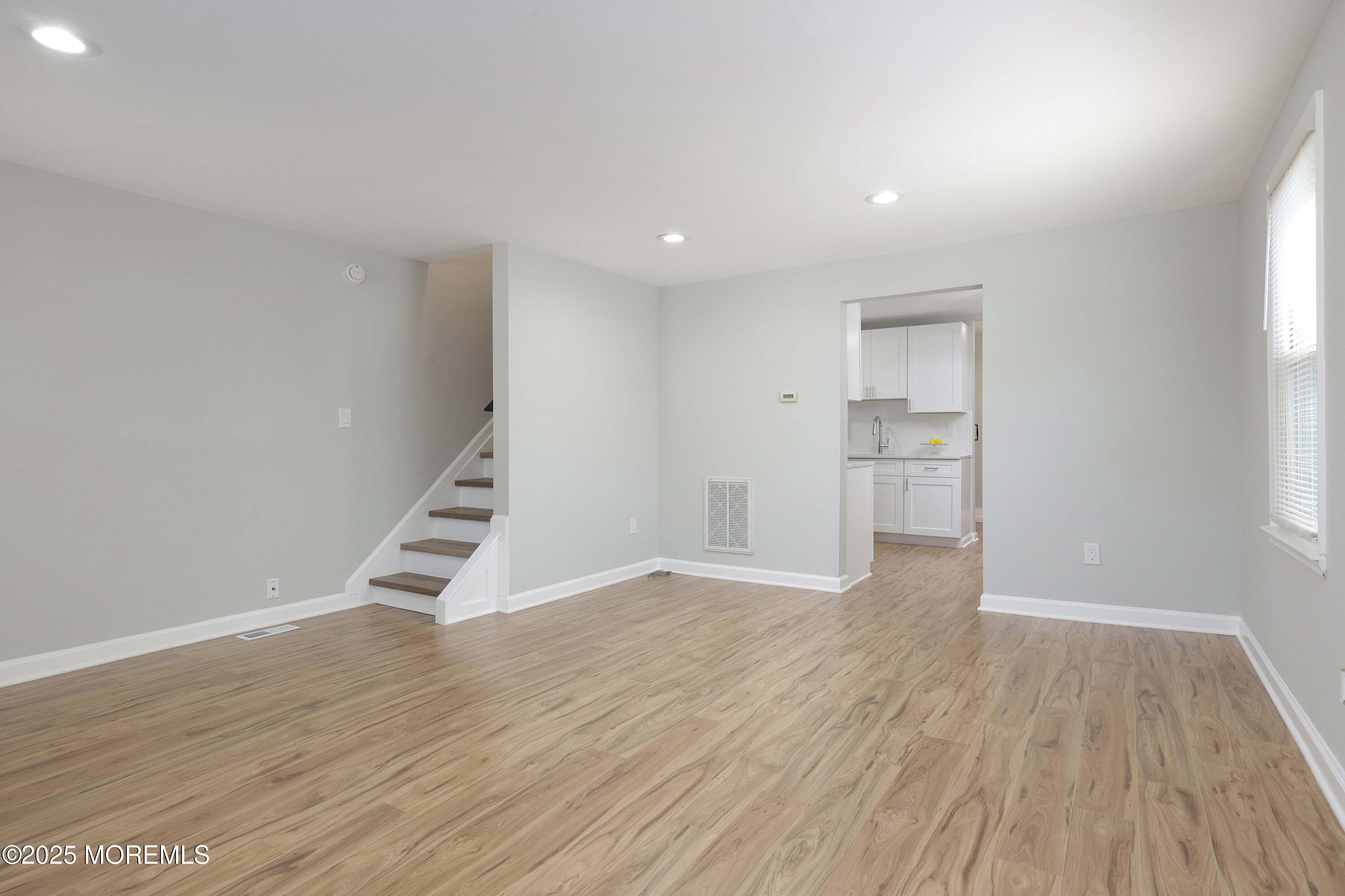 811 Shore Concourse Keyport, NJ 07735 - Photo 6 of 35 758A2511