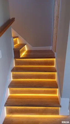 $239,900 | 822 6th Avenue South, Clinton, IA 52732