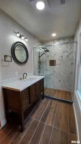 $239,900 | 822 6th Avenue South, Clinton, IA 52732