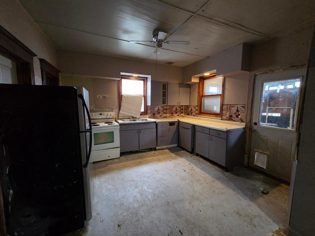 206 Chicago Street Lakefield, MN 56150 - Photo 3 of 10