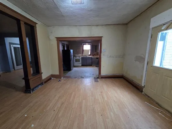 $45,000 | 206 Chicago Street, Lakefield, MN 56150