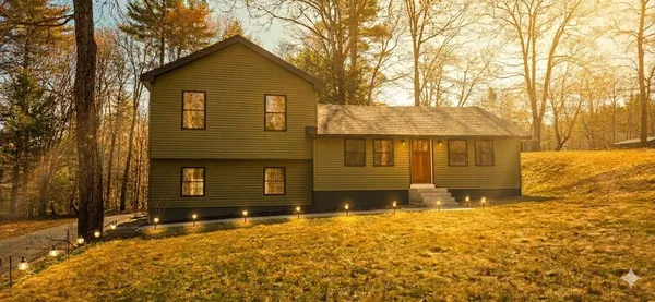 $650,000 | 33 McCrillis Road, Nottingham, NH 03290