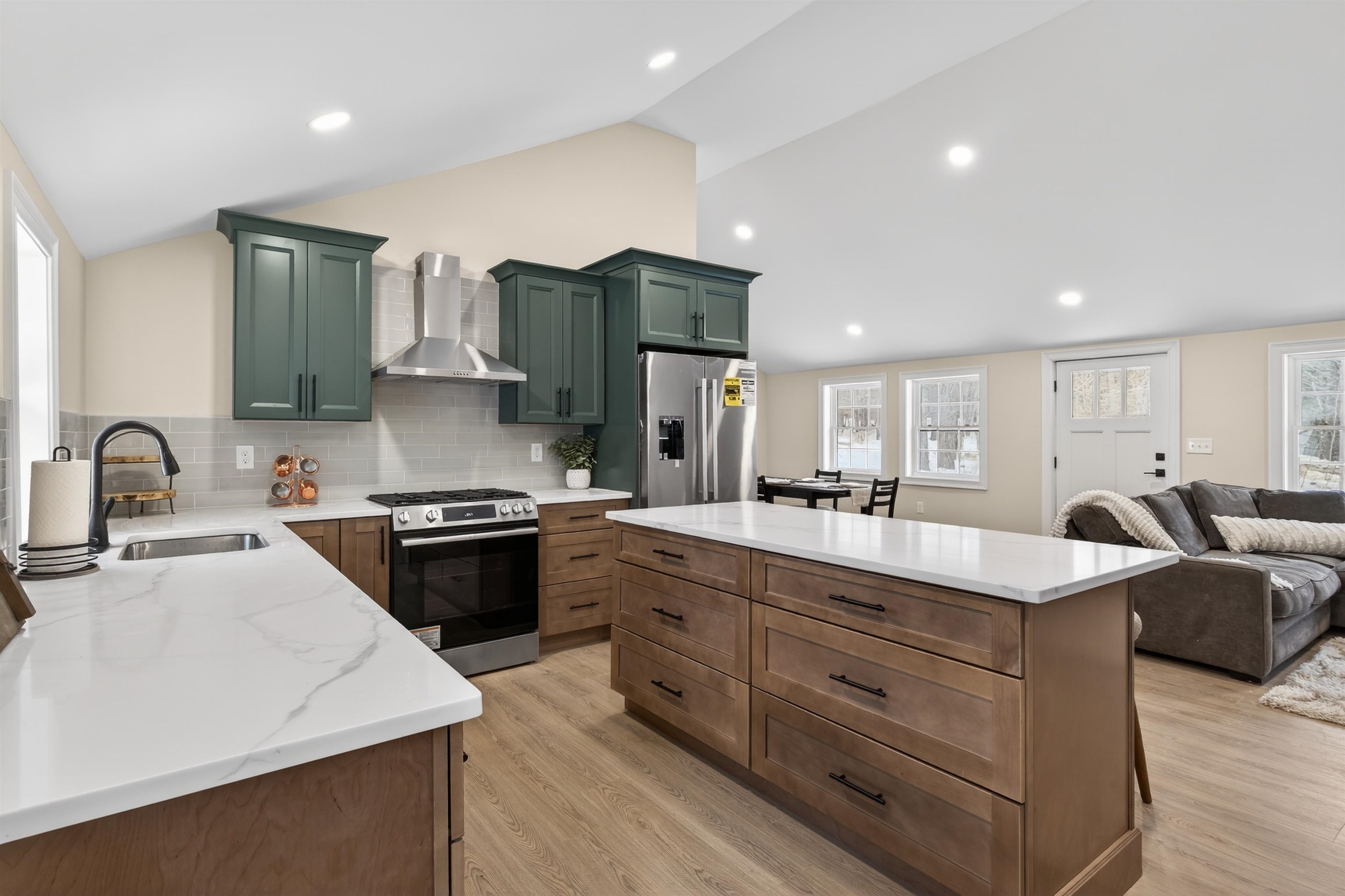 33 McCrillis Road Nottingham, NH 03290 - Photo 2 of 49 Gallery Image 2