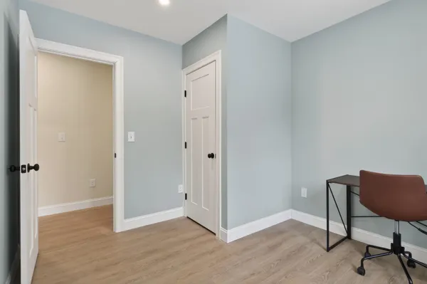 $650,000 | 33 McCrillis Road, Nottingham, NH 03290