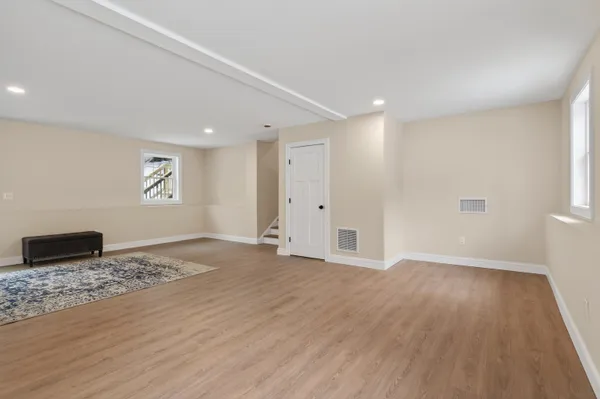 $650,000 | 33 McCrillis Road, Nottingham, NH 03290