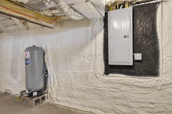 $650,000 | 33 McCrillis Road, Nottingham, NH 03290