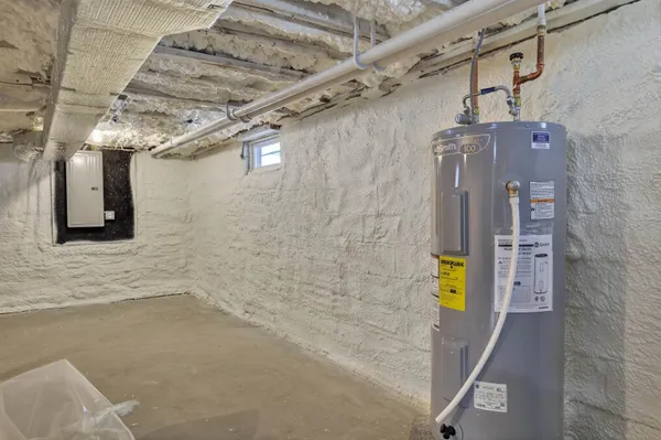 $650,000 | 33 McCrillis Road, Nottingham, NH 03290