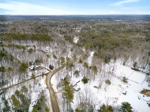 $700,000 | 33 McCrillis Road, Nottingham, NH 03290