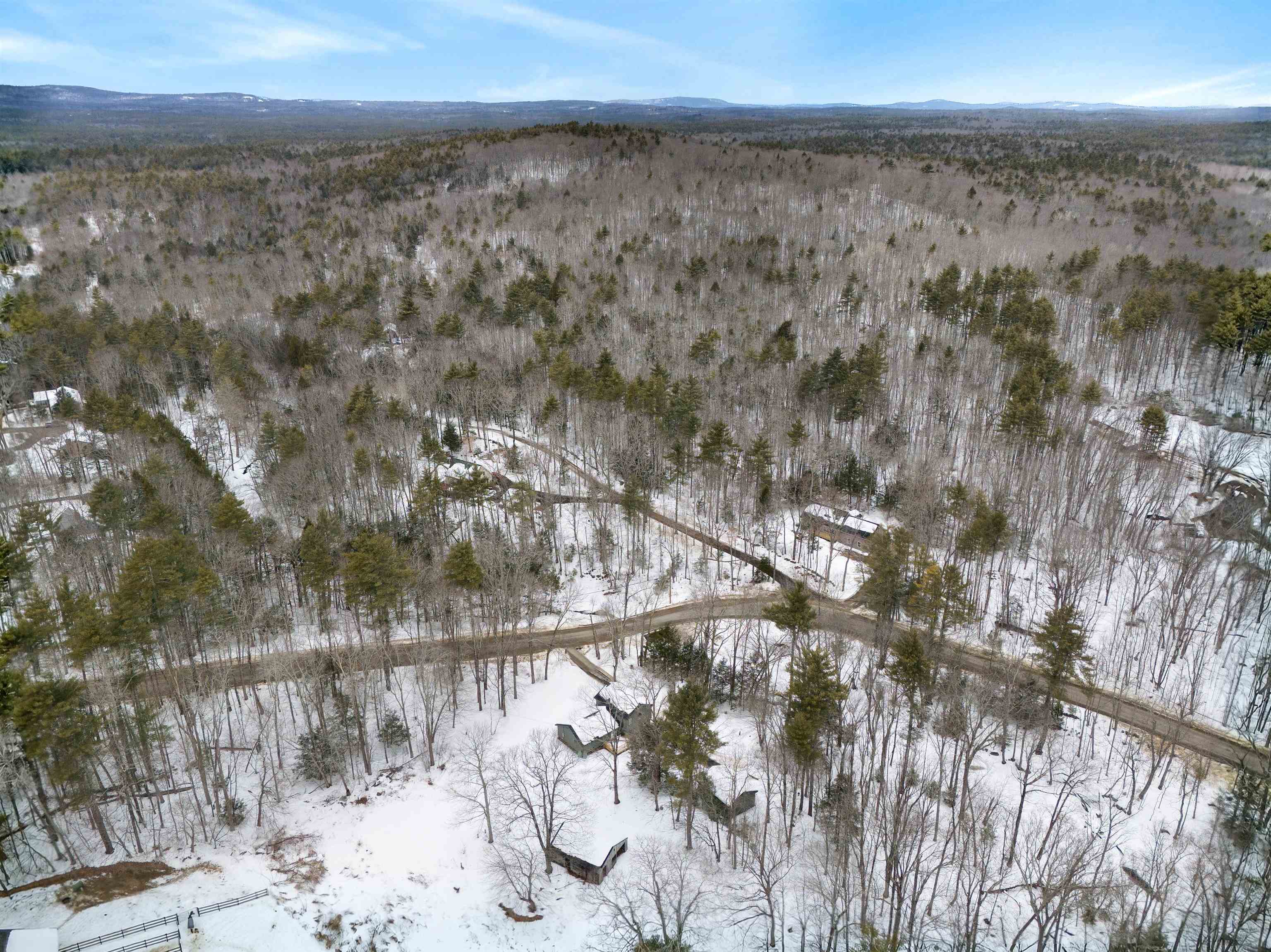 33 McCrillis Road Nottingham, NH 03290 - Photo 44 of 48