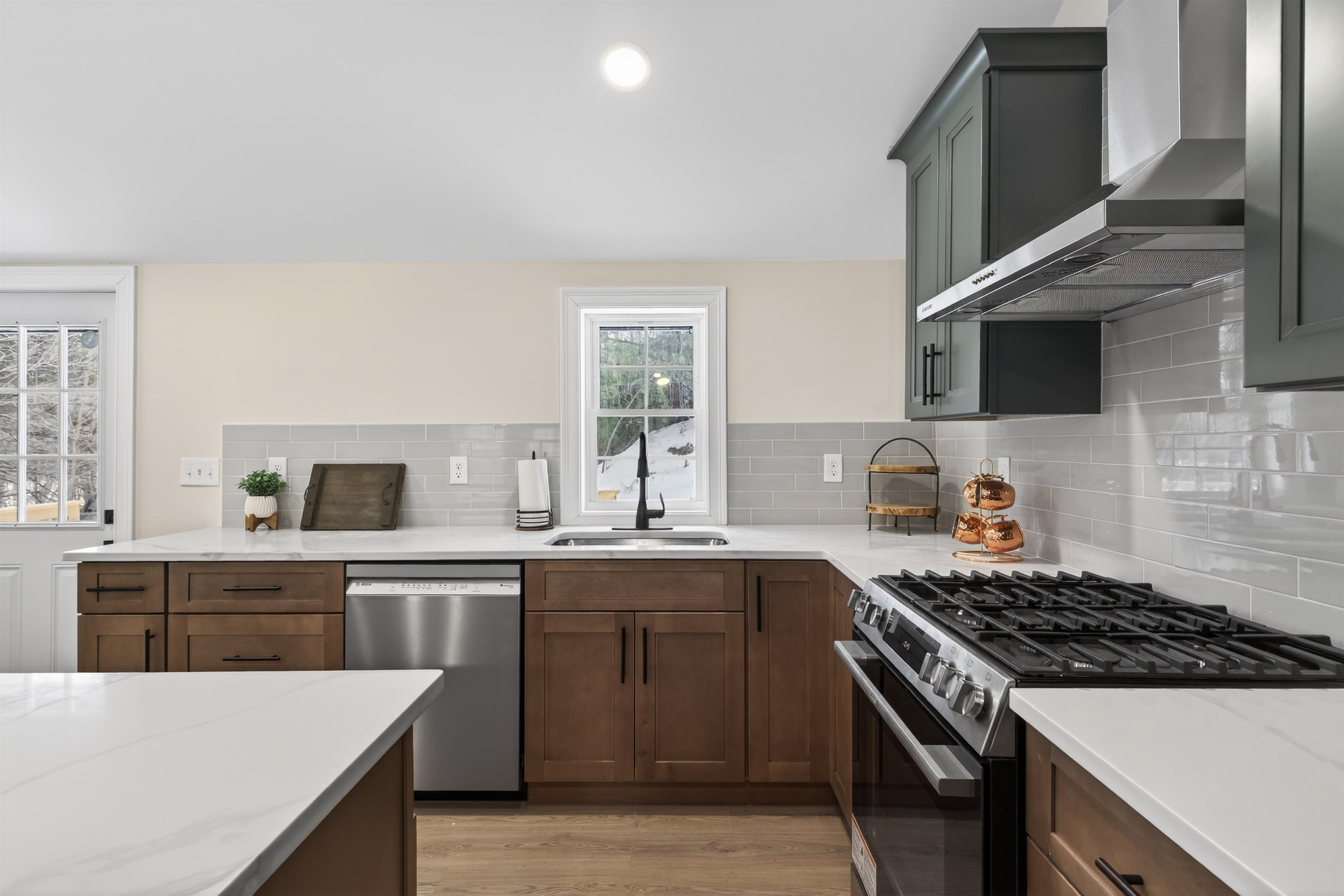 33 McCrillis Road Nottingham, NH 03290 - Photo 6 of 48