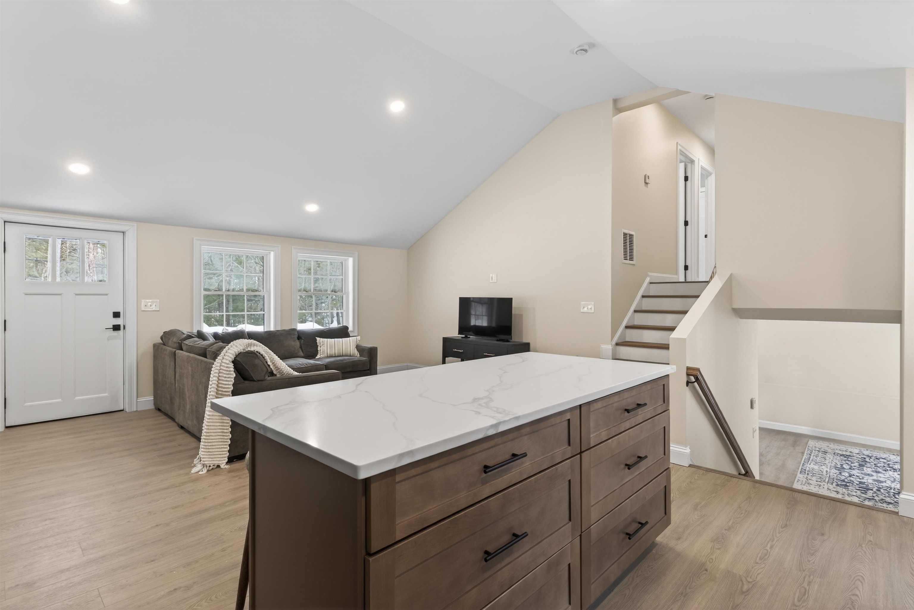 33 McCrillis Road Nottingham, NH 03290 - Photo 7 of 48