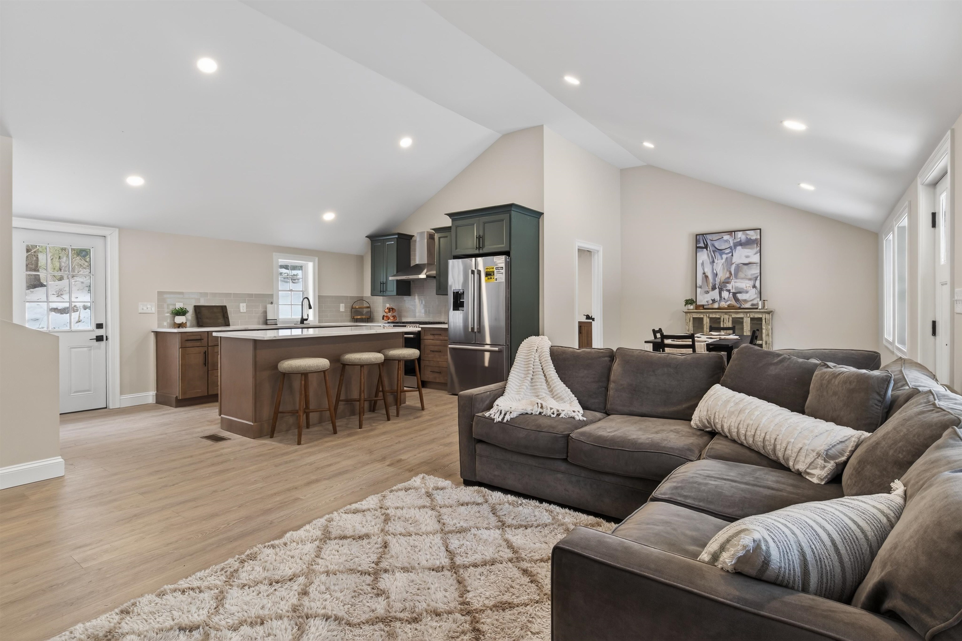 33 McCrillis Road Nottingham, NH 03290 - Photo 9 of 48