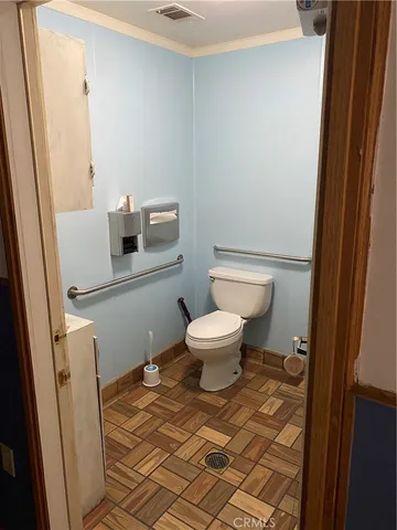a bathroom with a sink and a toilet
