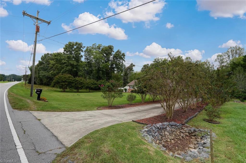 2391 Price Road Eden, NC 27288 - Photo 3 of 30 Gallery Image 3