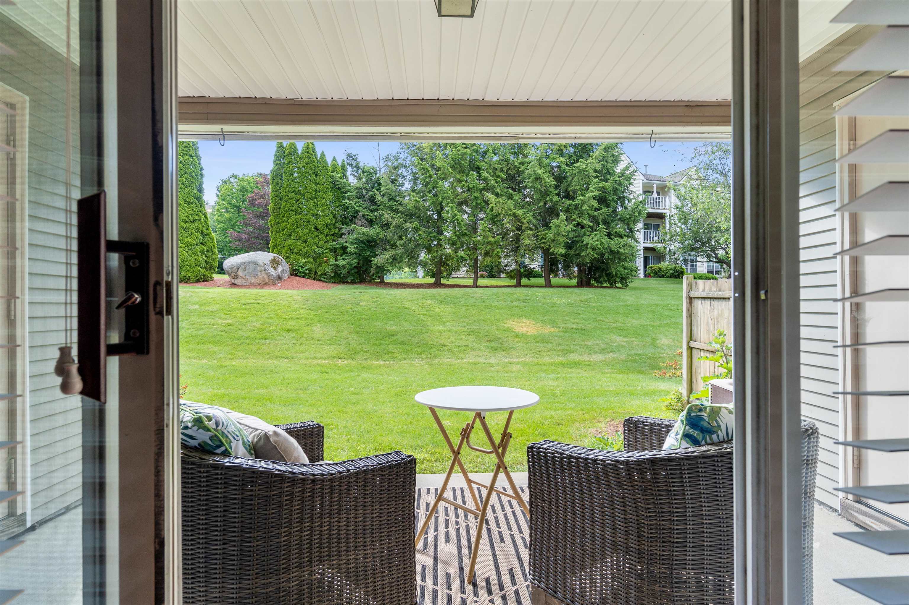 110 Middlesex Road Merrimack, NH 03054 - Photo 16 of 33