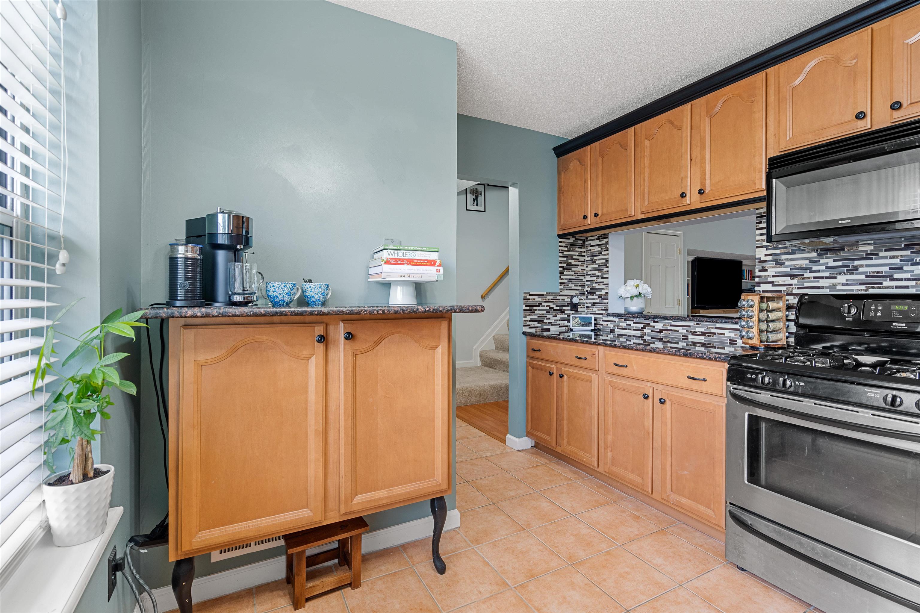 110 Middlesex Road Merrimack, NH 03054 - Photo 6 of 33