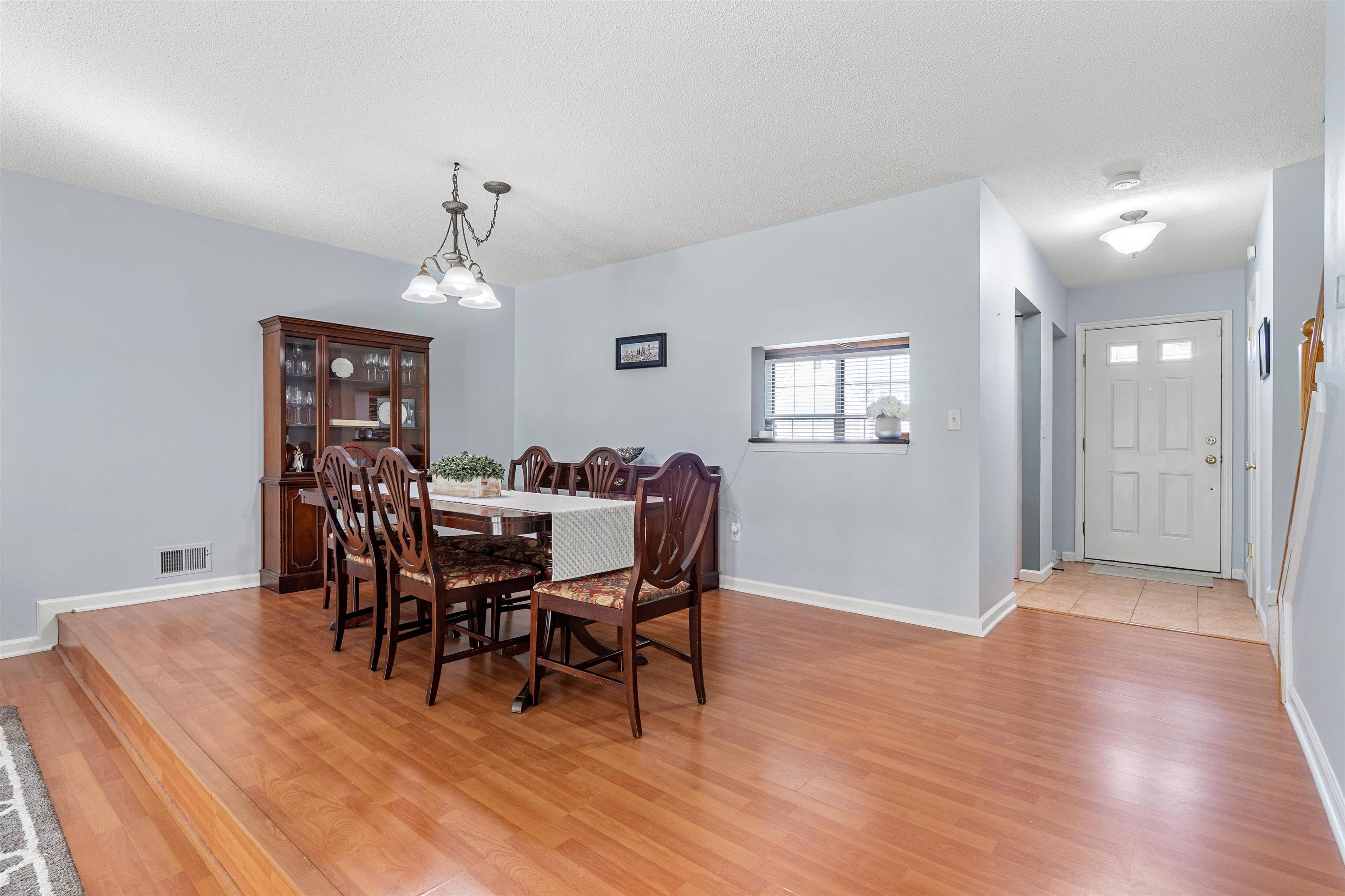 110 Middlesex Road Merrimack, NH 03054 - Photo 7 of 33