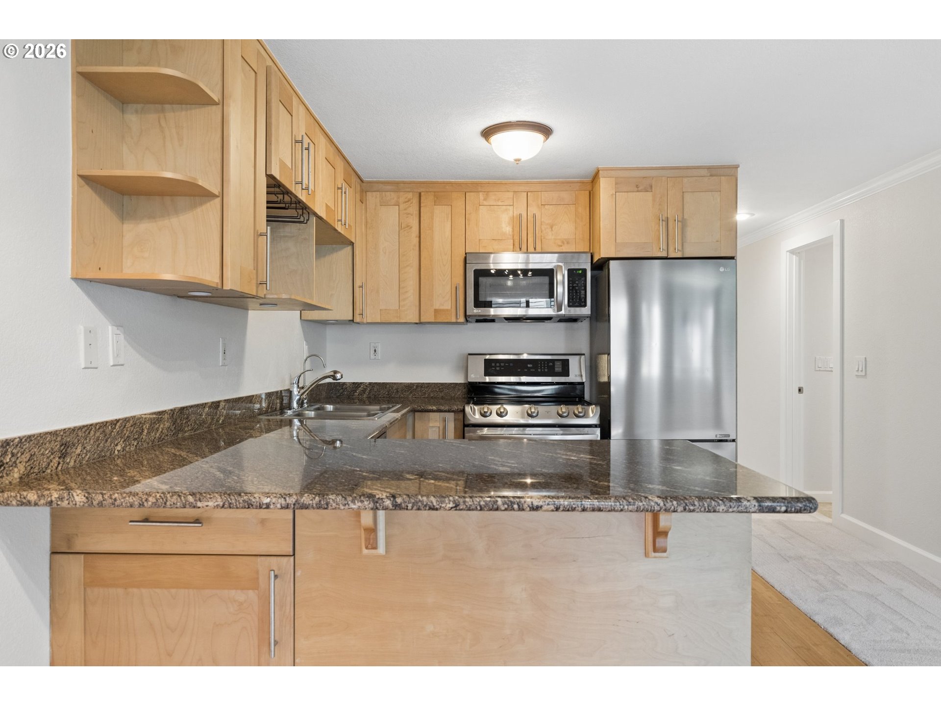 7937 Southwest 40th Avenue, Unit I Portland, OR 97219 - Photo 13 of 48 Kitchen