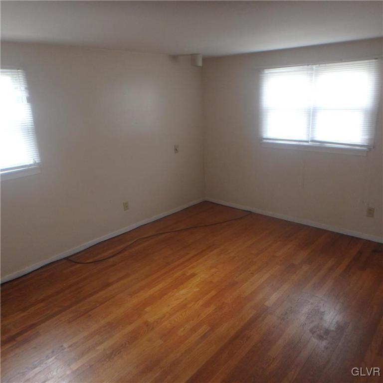 1523 Valley Road Bethlehem, PA 18018 - Photo 12 of 16 Gallery Image 12
