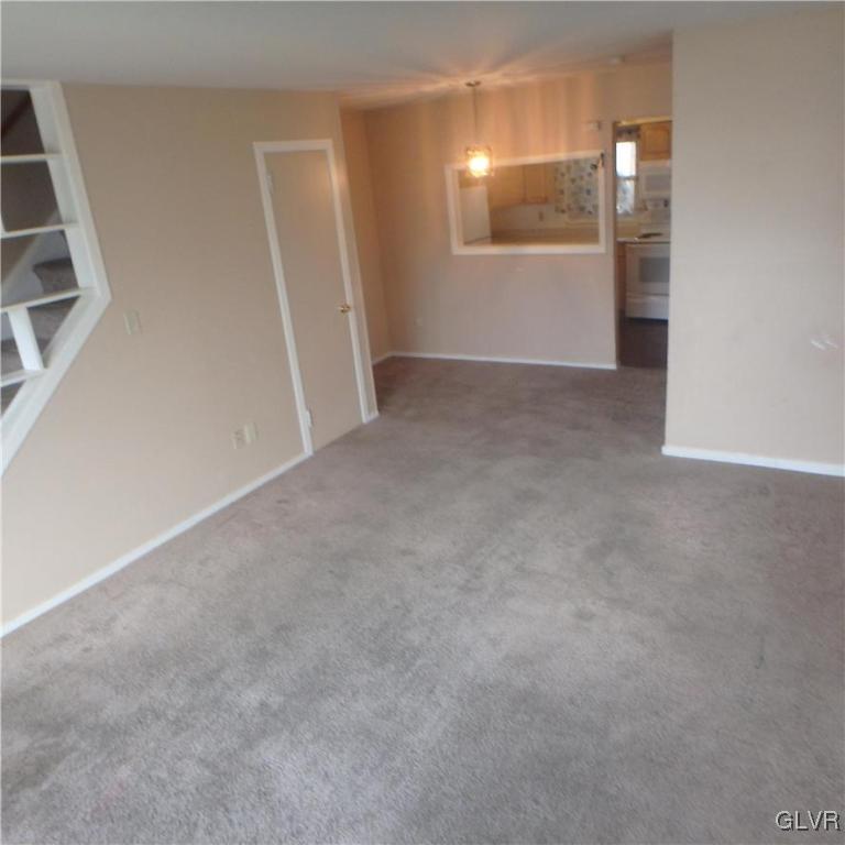 1523 Valley Road Bethlehem, PA 18018 - Photo 5 of 16 Gallery Image 5