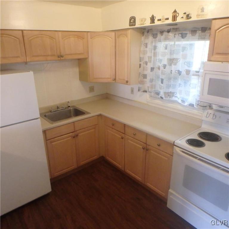 1523 Valley Road Bethlehem, PA 18018 - Photo 7 of 16 Gallery Image 7