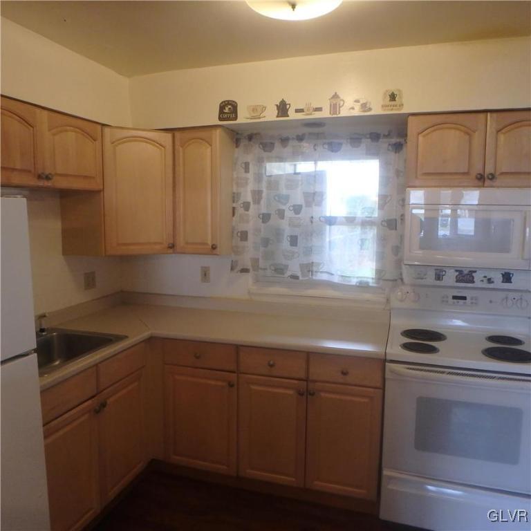 1523 Valley Road Bethlehem, PA 18018 - Photo 8 of 16 Gallery Image 8