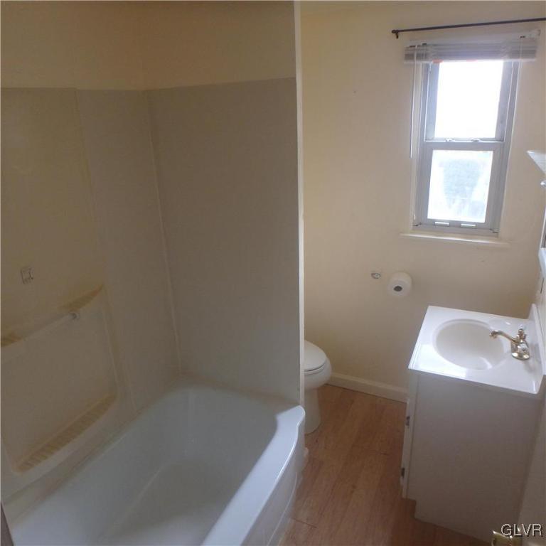 1523 Valley Road Bethlehem, PA 18018 - Photo 10 of 16 Gallery Image 10