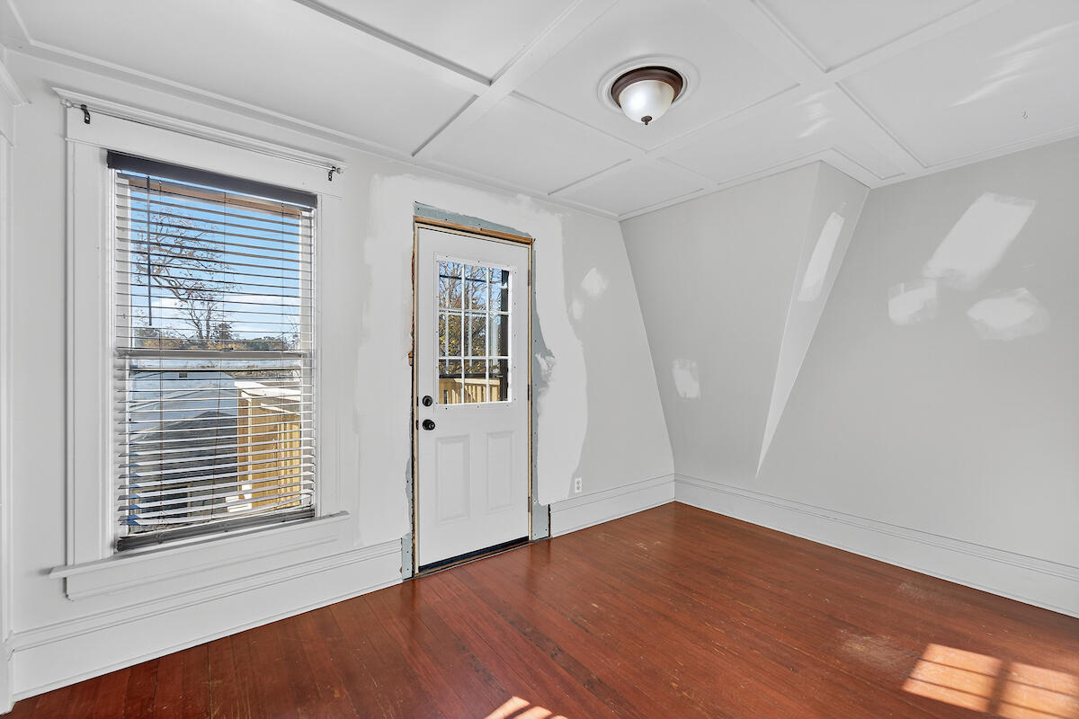 2423 Hansen Avenue Racine, WI 53405 - Photo 18 of 20 Bedroom 3