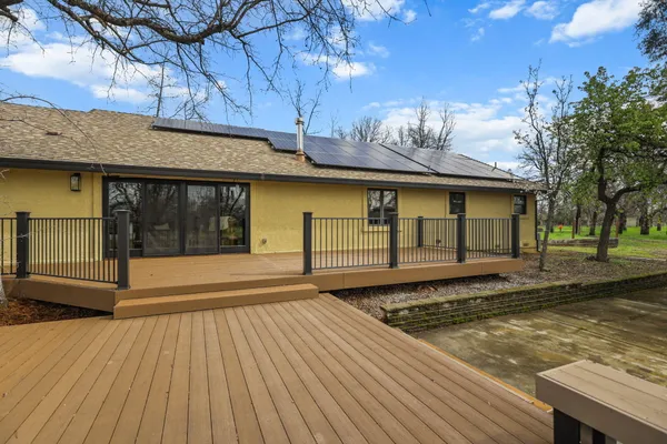 $955,000 | 21375 Little Meadow Lane, Redding, CA 96002