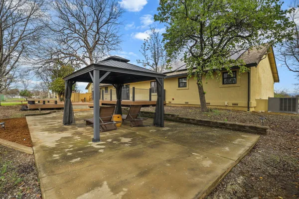 $955,000 | 21375 Little Meadow Lane, Redding, CA 96002