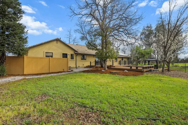 $955,000 | 21375 Little Meadow Lane, Redding, CA 96002