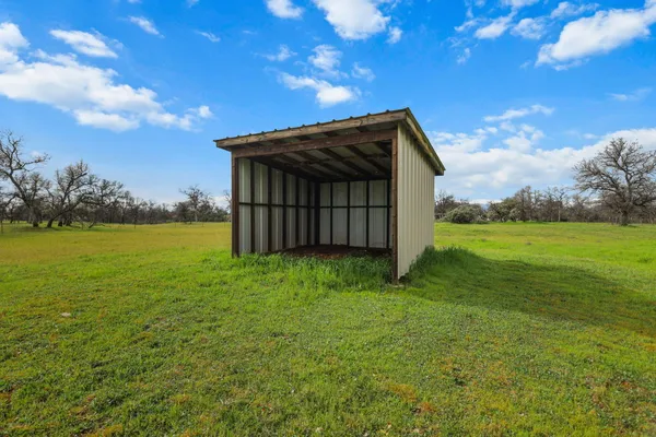 $955,000 | 21375 Little Meadow Lane, Redding, CA 96002