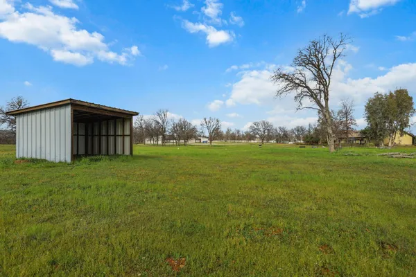 $955,000 | 21375 Little Meadow Lane, Redding, CA 96002