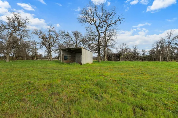 $955,000 | 21375 Little Meadow Lane, Redding, CA 96002