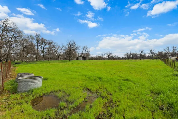 $955,000 | 21375 Little Meadow Lane, Redding, CA 96002