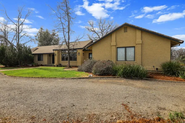$955,000 | 21375 Little Meadow Lane, Redding, CA 96002