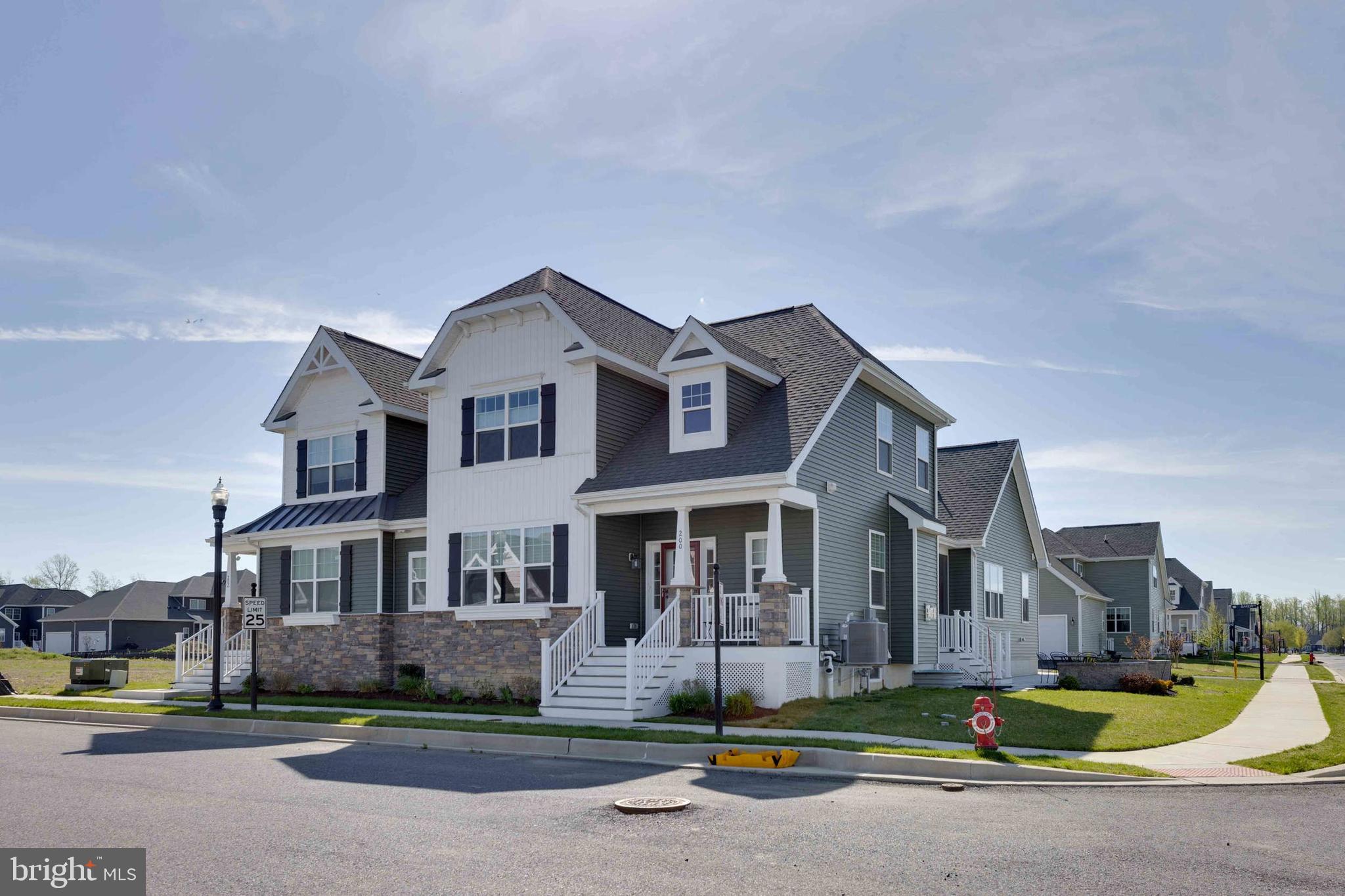 200 Fox Street Milton, DE 19968 - Photo 1 of 57 Duplex and side view - 200 Fox St