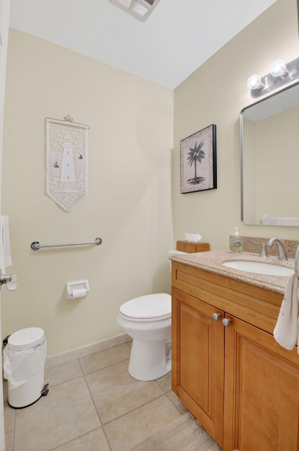 220 East High Point Court, Unit B Delray Beach, FL 33445 - Photo 15 of 20 14-web-or-mls-DSC_3964